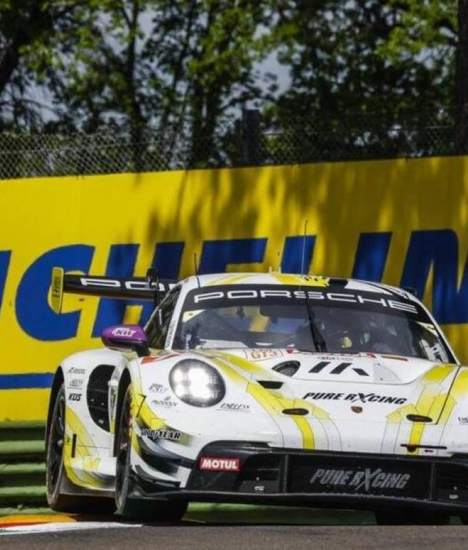 der beeindruckende Unfall von Malychins Porsche in Spa-Francorchamps