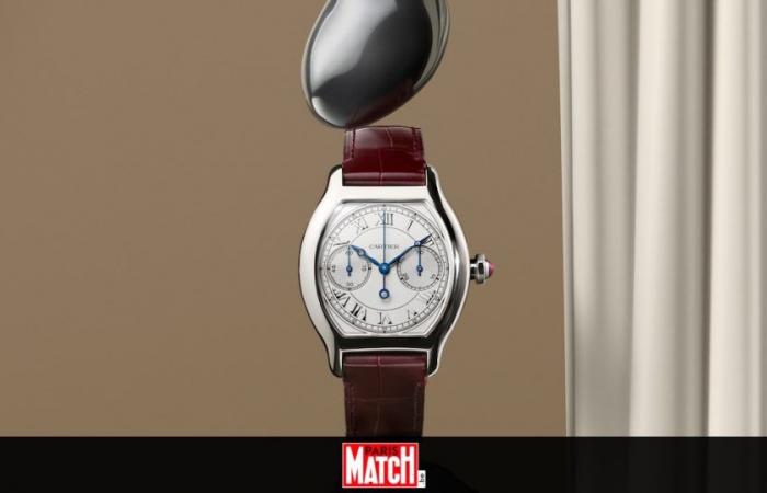 Diese Uhr ist eine der prestigeträchtigsten im Uhrmacherrepertoire von Cartier.