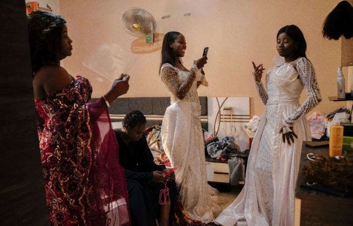 Tragen Sie im Senegal Luxus-Outfits für Eid zum halben Preis