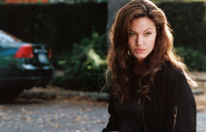 Warum Angelina Jolies Jugend kein langer, ruhiger Fluss war