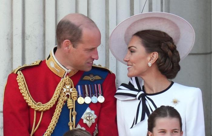Mitschuldige Blicke und Lächeln, Kate und William sind sich bei Trooping the Colour näher als je zuvor