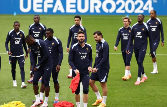 Euro 2024: Das französische Team rückt ins Rampenlicht, begleitet von einigen Zweifeln und besorgt über den politischen Kontext