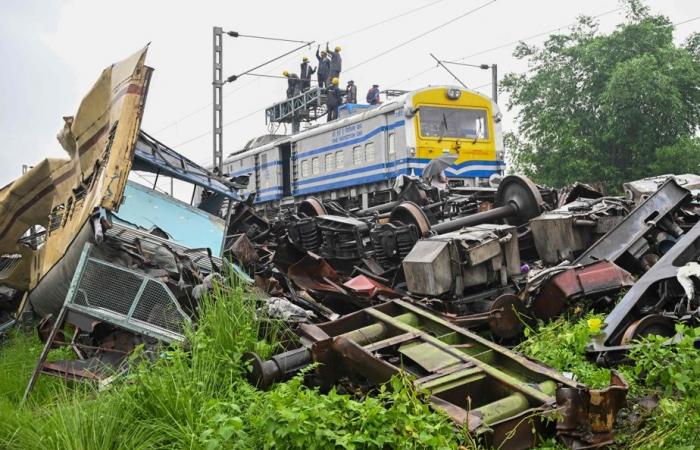 Indien | Die Zahl der Todesopfer durch den Zugunfall steigt auf 9