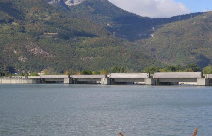 Isère. Eine Leiche wurde in Isère in der Nähe der Staudammbrücke Saint-Égrève geborgen