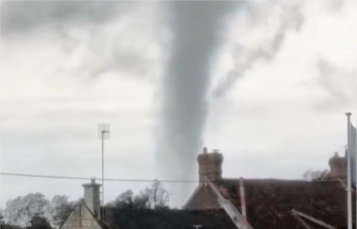 Ein Tornado trifft diese Stadt in der Oise frontal, Feuerwehrleute vor Ort