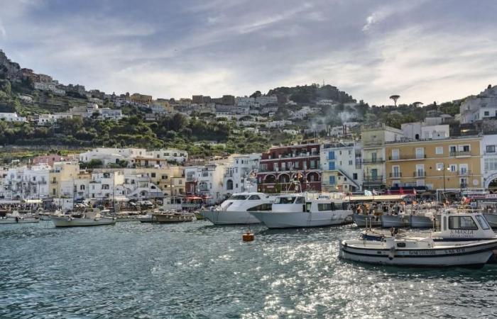 Capri ohne Wasser… und Touristen tagsüber am Samstag – rts.ch