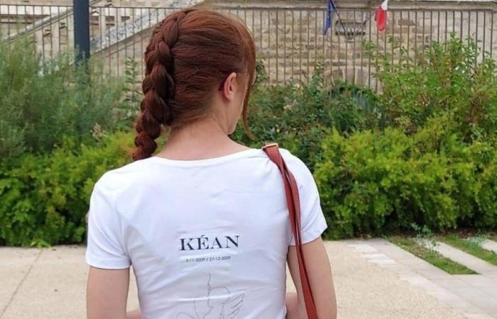 Fünfzehn Jahre nach dem Tod seines Kindes Kéan wird der Vater vor dem Schwurgericht in Niort vor Gericht gestellt