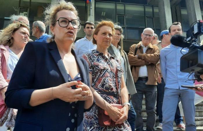 Waffenübergabe im Gemeinderat von Grenoble zwischen Eric Piolle und seiner Opposition in der „Combine“-Affäre