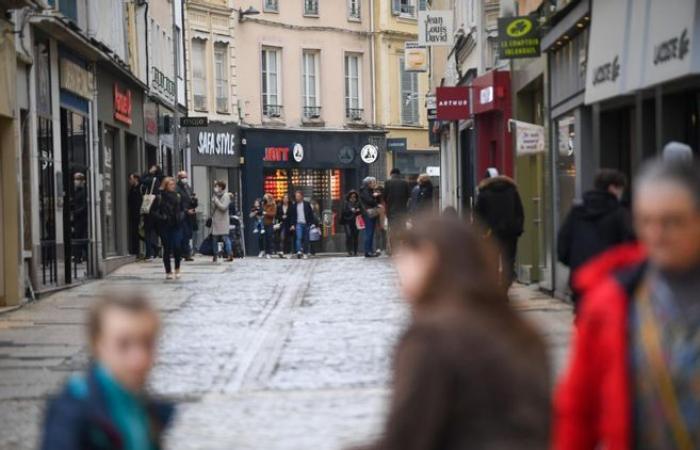 Übersicht über neue Entwicklungen, Eröffnungen und Schließungen von Geschäften im Stadtzentrum von Chartres Ende Juni 2024