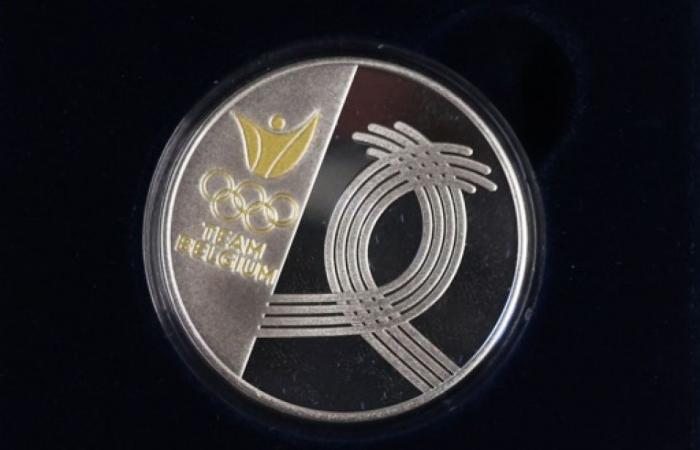 Ein Hauch von Gold für die Gedenkmünze, die die Münze anlässlich der Pariser Spiele geprägt hat
