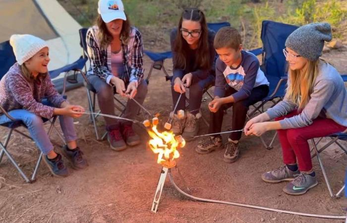Tripod Torch: ein erstaunlicher faltbarer und tragbarer gasbetriebener Campingkocher