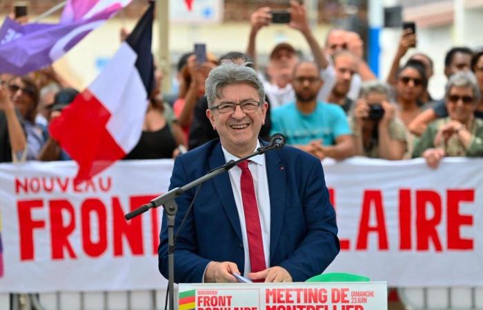 Mélenchon bekräftigt, dass LFI-Wähler nicht die „Dummheit“ begehen sollten, im zweiten Wahlgang RN zu wählen