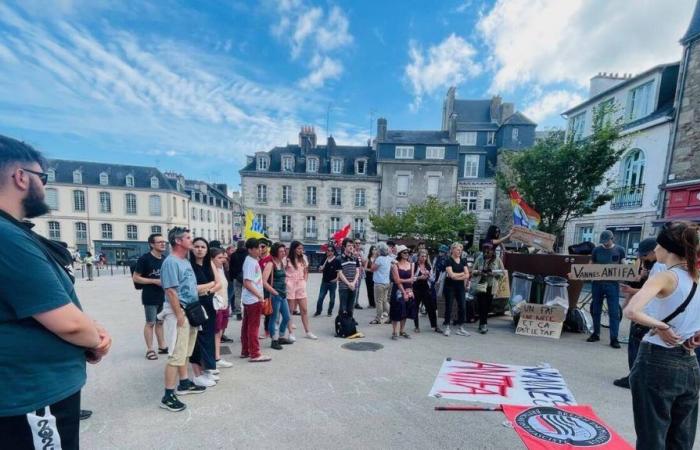 In Vannes demonstrieren 40 Menschen gegen die extreme Rechte