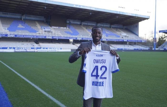 Owusu verlängert bei Auxerre und wird in der Ligue 1 zu OL zurückkehren
