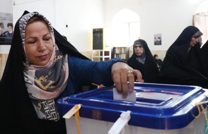 Die iranische Bevölkerung wählt nach dem Tod von Ebrahim Raïssi ihren Präsidenten – rts.ch