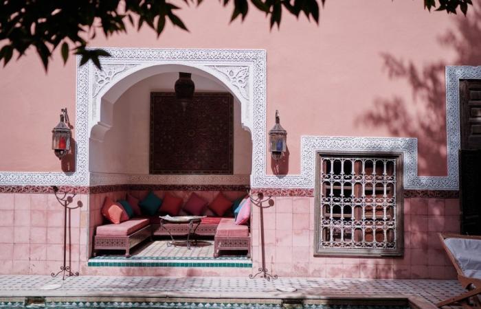 Besuch seines Palastes in Marrakesch mit Marc Lavoine