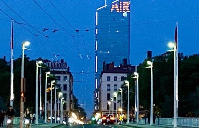Anzeige der Luftqualität in Lyon im InCity Tower