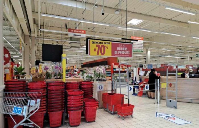 Warum bleibt dieser Supermarkt im Morbihan mitten im Sommer für drei Wochen geschlossen?