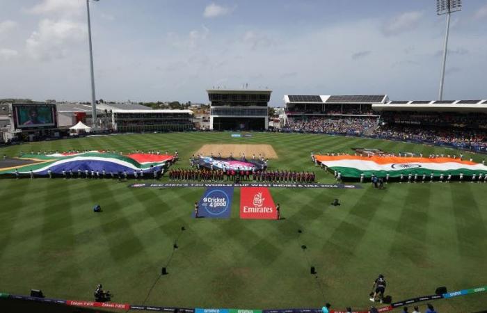 Barbados bereitet sich auf Beryl vor, während das Finale des World Cup of Cricket ausgetragen wird