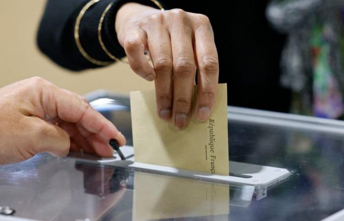 Wahllokale öffnen im Ausland und in Saint-Pierre-et-Miquelon