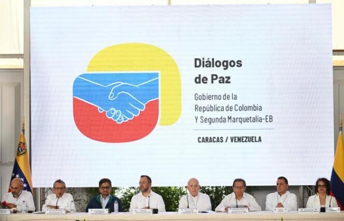 In Kolumbien akzeptiert eine FARC-Dissidenz nach Verhandlungen mit der Regierung einen „einseitigen“ Waffenstillstand