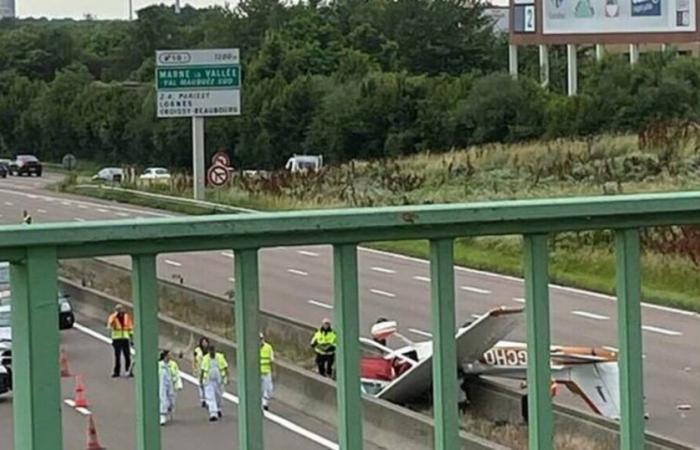 Ein Passagierflugzeug stürzt auf der Autobahn ab und hinterlässt drei Tote – Libération