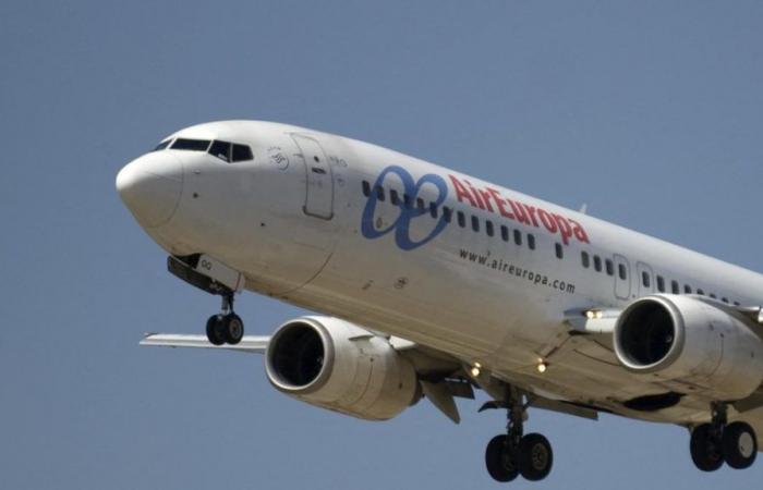 „Zwischen 25 und 30 Verletzte“: Eine Boeing der Air Europa landet nach schweren Turbulenzen im Notfall