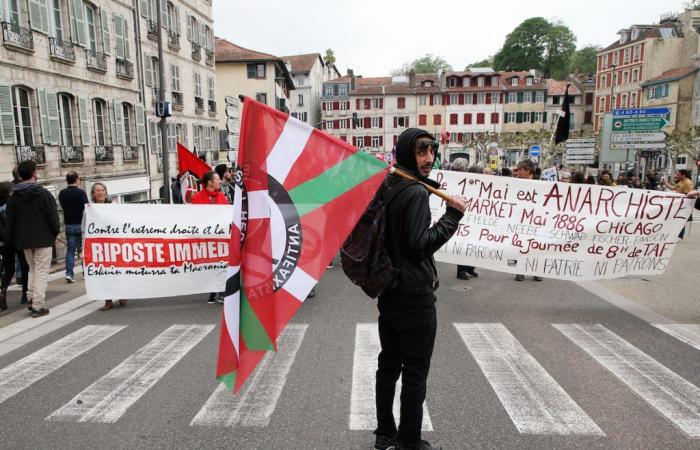 Eine Kundgebung gegen die extreme Rechte in Bayonne am Montagabend | Zahlt Baskisch