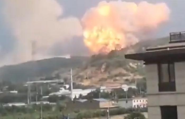 VIDEO. Chinesische Rakete explodiert mitten im Flug, obwohl sie nie hätte starten dürfen