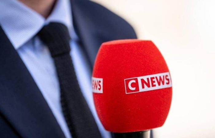 CNews, den zweiten Monat in Folge Frankreichs führender Nachrichtensender
