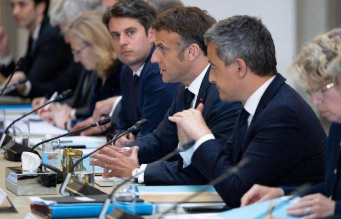 Nach seinem Scheitern ist das Macron-Lager über die Haltung gegenüber der RN zerrissen