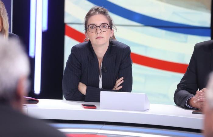 Aurore Bergé liegt in der ersten Runde im 10. Wahlkreis Yvelines in Führung, in der zweiten Runde geht es gegen ein Dreieck