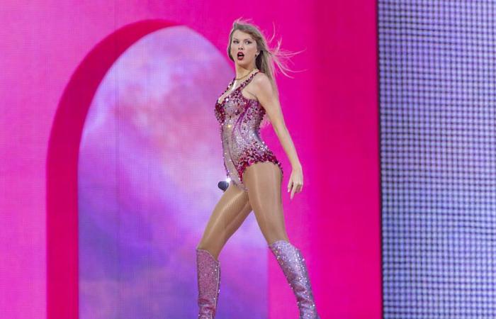 Taylor Swift wurde mitten in einem Konzert gerettet, die Sängerin blieb am Boden hängen