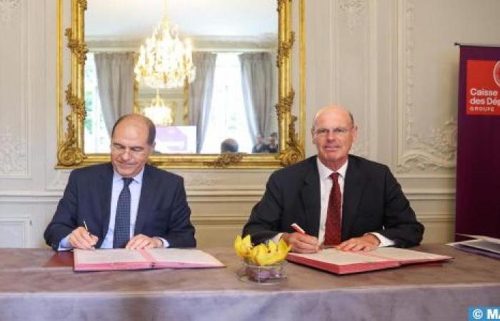 Unterzeichnung einer Kooperationsvereinbarung zwischen der CDG und dem CDC in Paris