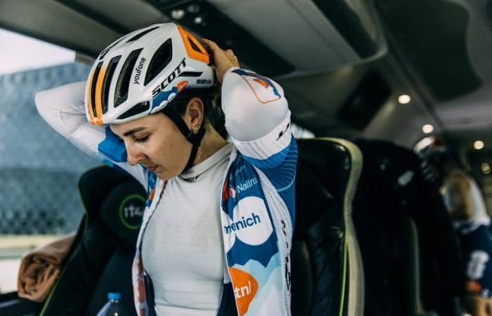 Radfahren. Tour of Italy Women – Die dsm-firmenich PostNL mit Juliette Labous
