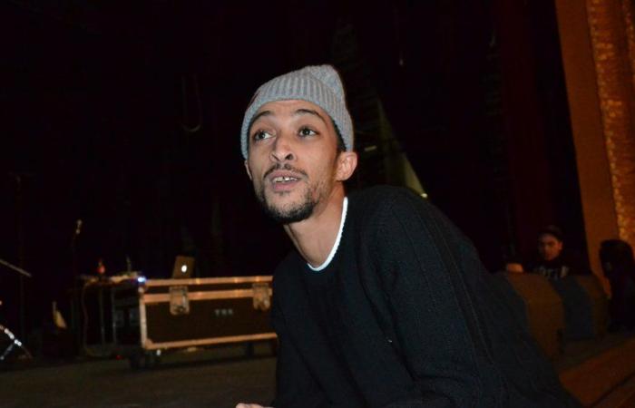 Demi Portion, der Rapper aus Sète, engagiert sich mit rund zwanzig seiner Kollegen gegen den RN
