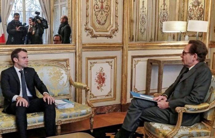 Gesetzgebung. Dieser Reisegefährte von Emmanuel Macron zieht sich zurück und wird in Paris für die Linke stimmen