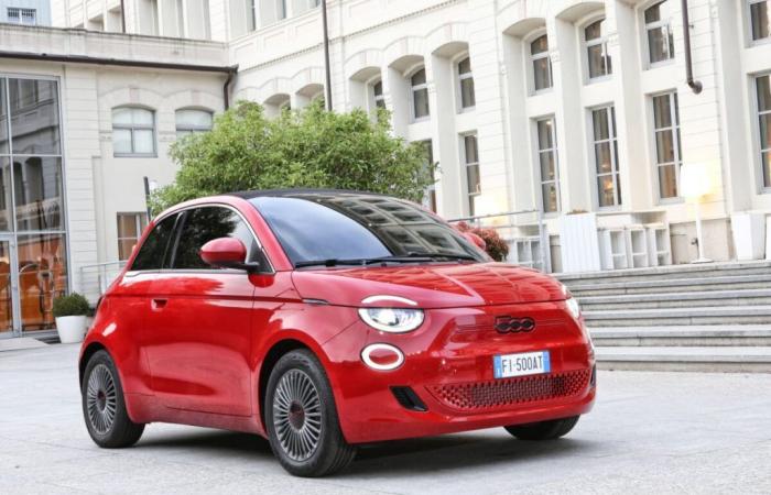 Fiat könnte in Frankreich bald den Preis für den elektrischen 500 senken: Warum wir daran glauben