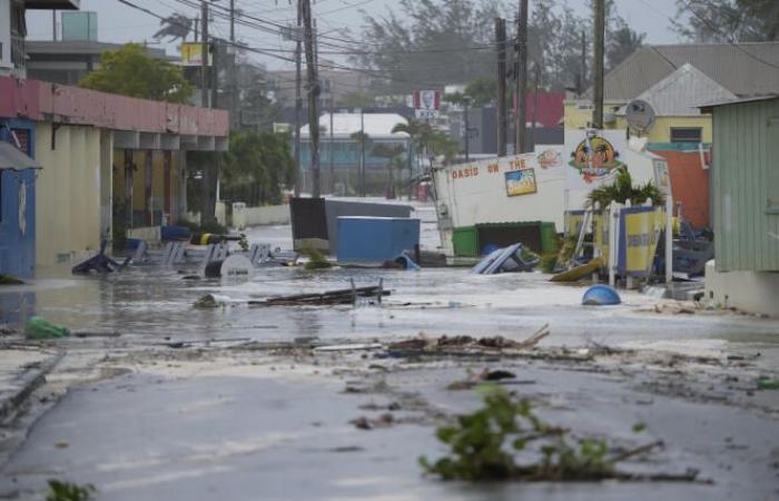 Hurrikan Beryl, „potenziell katastrophal“, fällt auf Kategorie 5, nachdem er eine Insel in Grenada getroffen hat