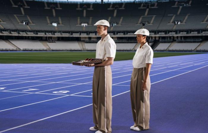 Olympische Spiele Paris 2024: Entdecken Sie die Outfits der Medaillenverleiher und die Tabletts, die sie tragen werden