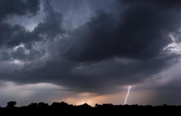 Regen
      und
      Stürme
      sind
      noch
      immer
      zu
      erwarten