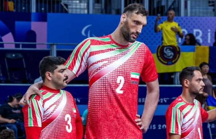 Iran
      und
      sein
      Star
      Morteza
      Mehrzad
      erneut
      im
      Sitzvolleyball
      gekrönt