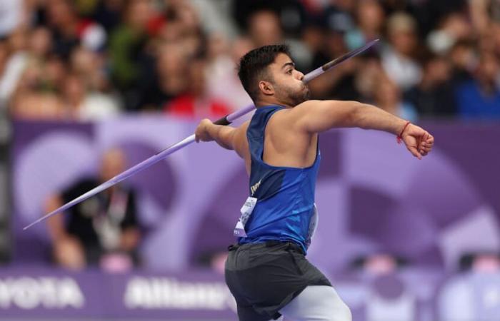 Navdeep
      Singh
      bricht
      Rekord
      und
      gewinnt
      Goldmedaille
      im
      Speerwurf