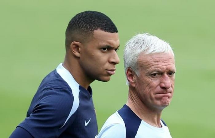 Könnte
      Mbappé
      wieder
      auf
      der
      linken
      Seite
      stehen?
      Deschamps
      gibt
      Hinweise