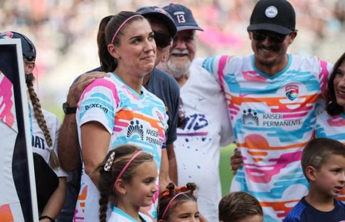 Frauenfußballlegende
      Alex
      Morgan
      hat
      ihre
      Karriere
      beendet