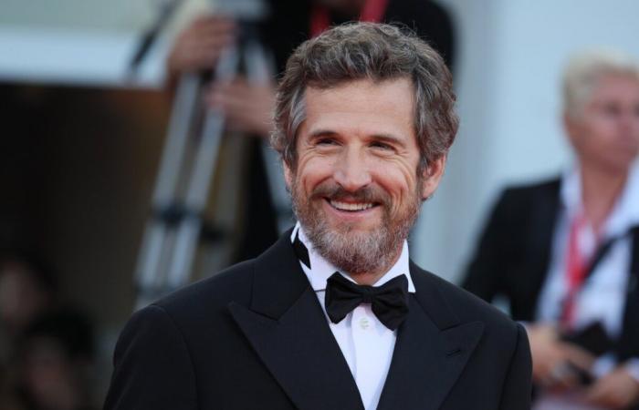 Guillaume
      Canet
      ungefiltert
      über
      seine
      intimen
      Szenen
      mit
      Laetitia
      Casta:
      „Ich
      mag
      es
      nicht…