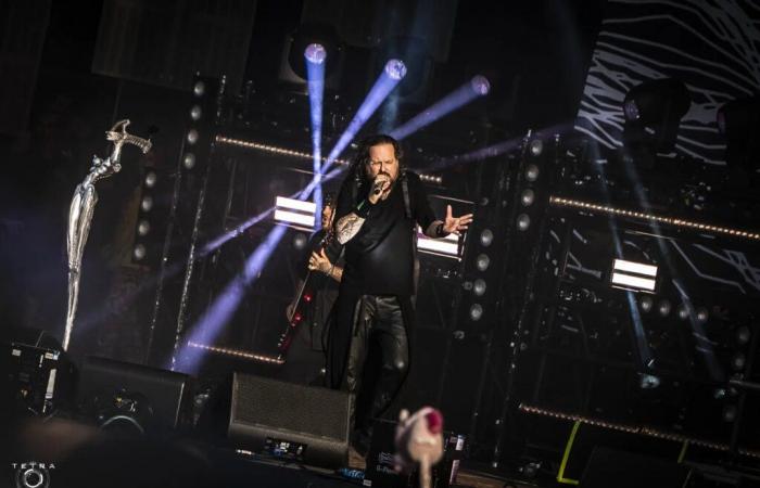 Korn
      und
      Gojira
      überraschen
      mit
      seltenen
      Tracks
      auf
      gemeinsamer
      US-Tour