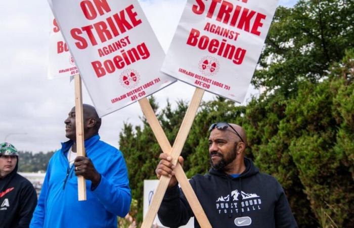 Erstmals
      seit
      16
      Jahren:
      Streik
      in
      zwei
      Boeing-Fabriken