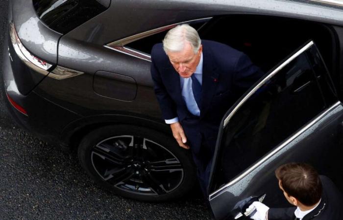 Michel Barnier wurde von Emmanuel Macron im Elysée empfangen