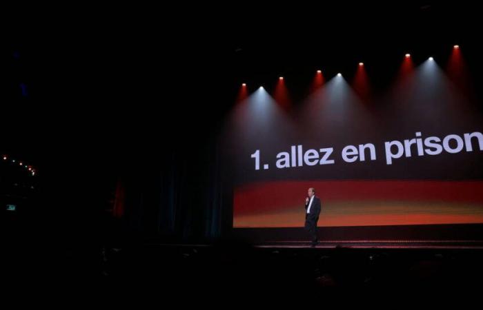 Im Olympia erliegt Xavier Niel der Versuchung des Stand-up – Libération